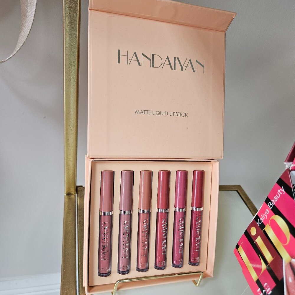 Handaiyan box of 6 lip stain/lip gloss